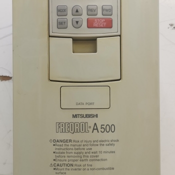 MITSUBISHI INVERTER FR-A520-3.7K