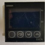 OMRON TEMPERATURE CONTROLLER E5CN-R2T